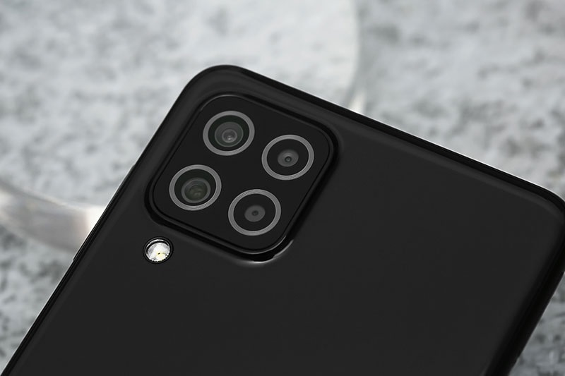 So sánh Galaxy A22 & A32