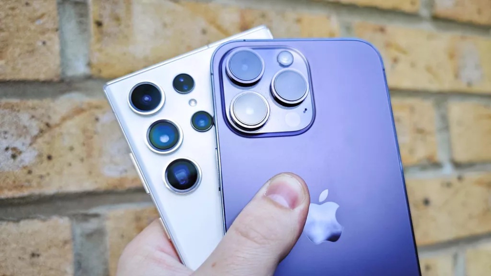 So sánh iPhone 15 Pro Max vs Galaxy S24 Ultra: Kỳ phùng địch thủ
