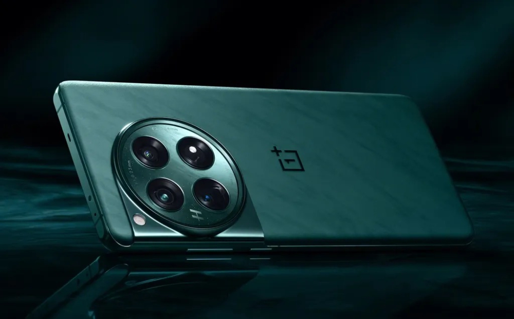 So sánh Galaxy S24 Ultra vs OnePlus 12: Flagship nào giành chiến thắng