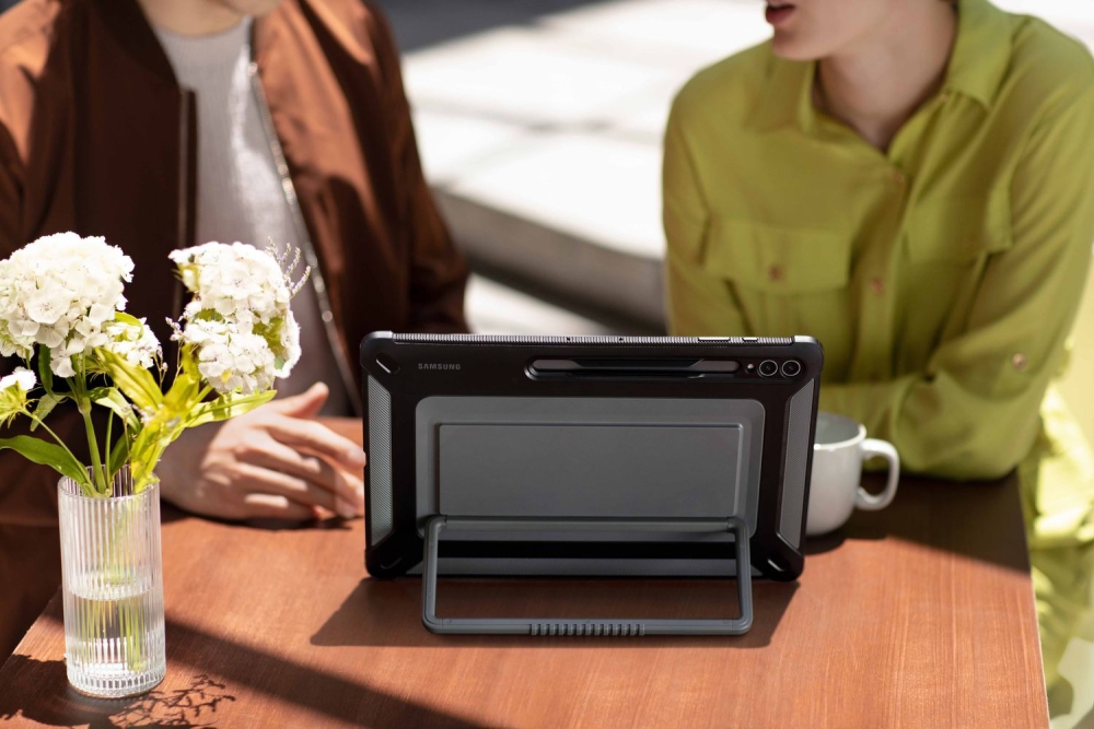 So sánh Galaxy Tab S9 FE vs Galaxy Tab S9