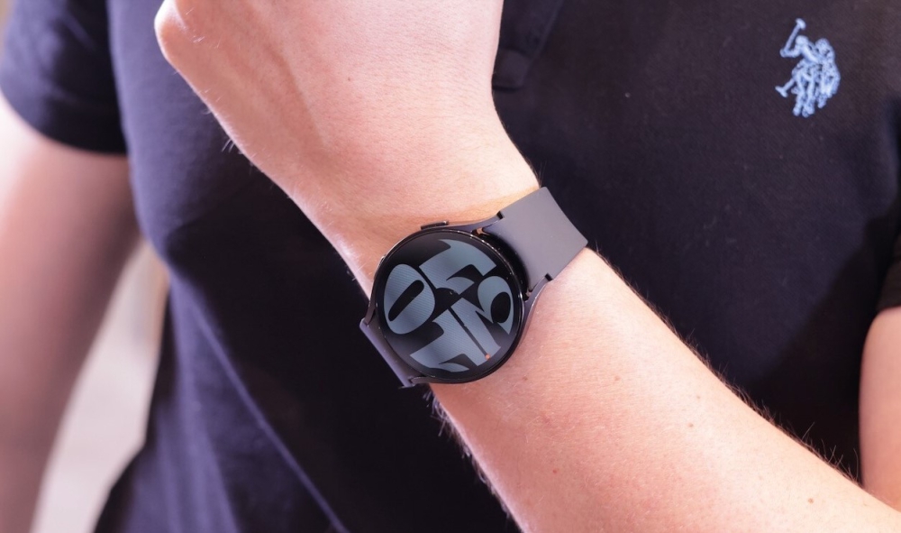 So sánh Samsung Galaxy Watch6 vs Apple Watch Series 8