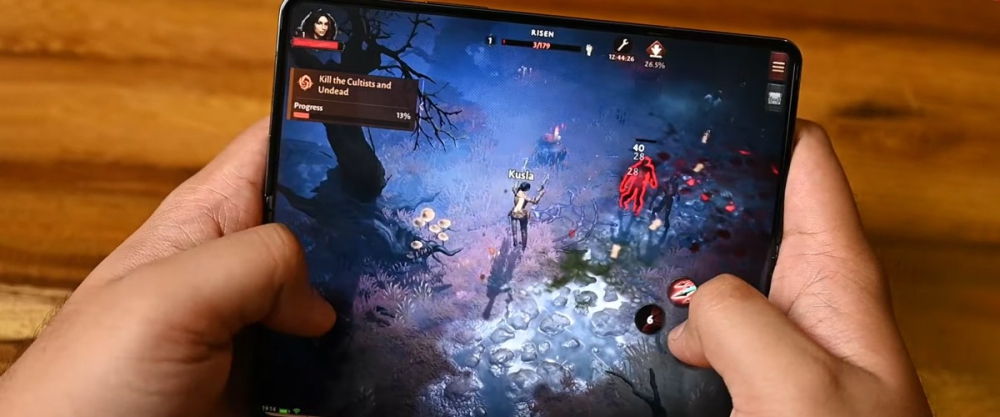 Galaxy Z Fold4 vs Flip4