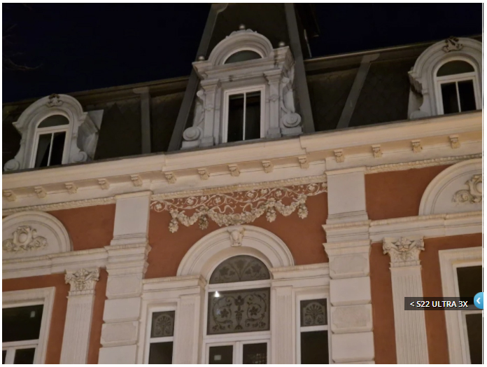 So sánh hình ảnh chụp từ Galaxy S22 Ultra và Galaxy S21 Ultra