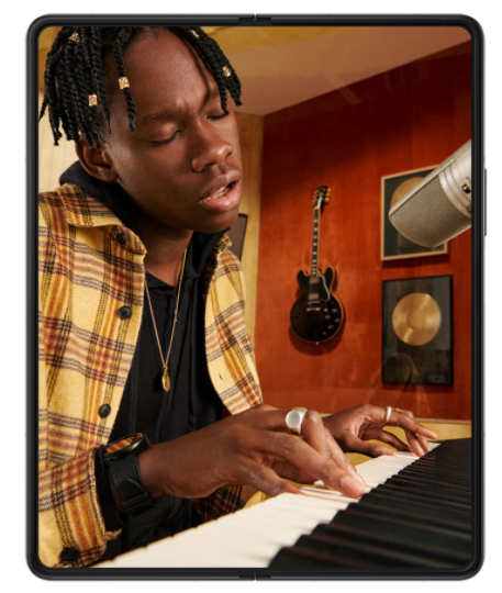 So sánh iPhone 12 Pro Max và Samsung Galaxy Z Fold3