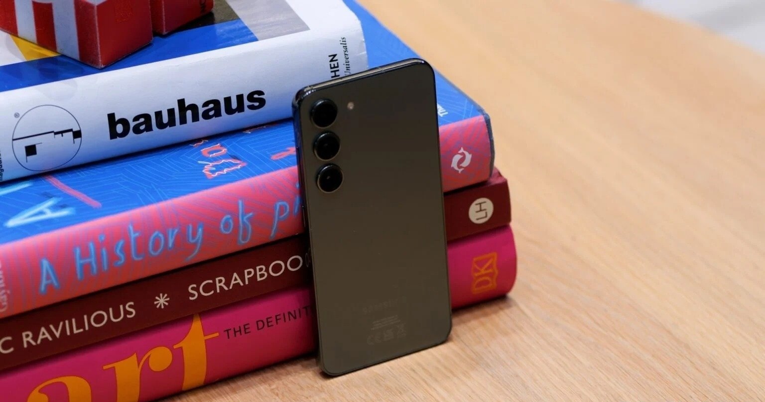 So sánh Samsung Galaxy S23+ vs Galaxy S22+: Nâng cấp có đáng kể?