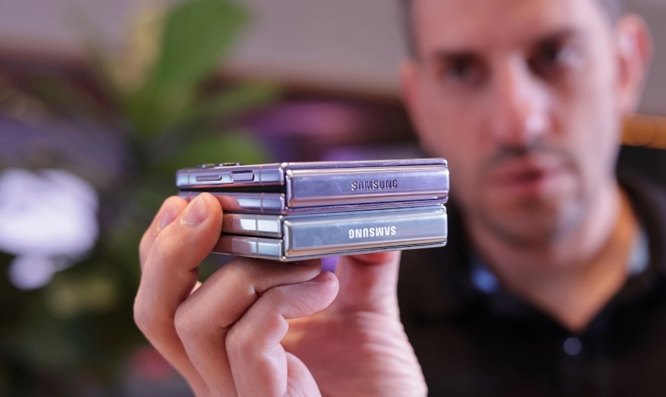 So sánh Samsung Galaxy Z Flip5 vs Flip4