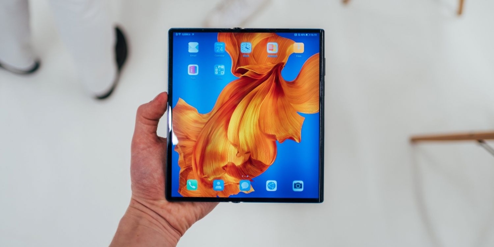 Sau 4 năm phát triển, tại sao điện thoại gập đến nay vẫn chưa thực sự phổ biến?