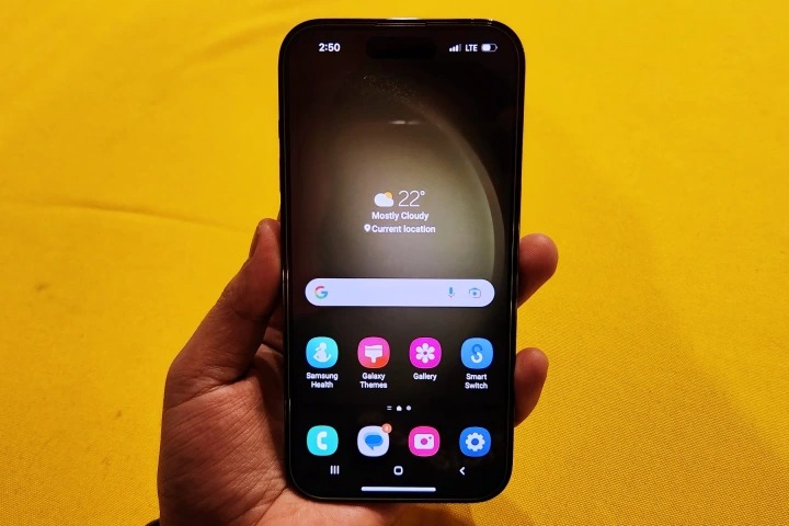 thu-thuat-giup-chiec-iphone-thanh-samsung-galaxy-chi-voi-ung-dung-nay