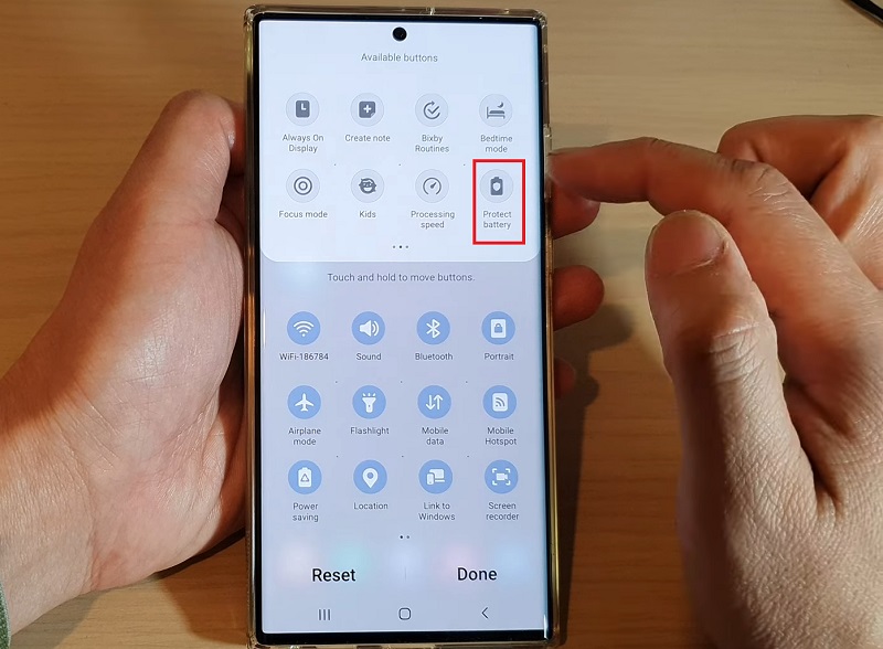 Protect Battery (Bảo vệ pin) là hệ thống quản lý pin (BMS) được thiết kế trên điện thoại thông minh Samsung
