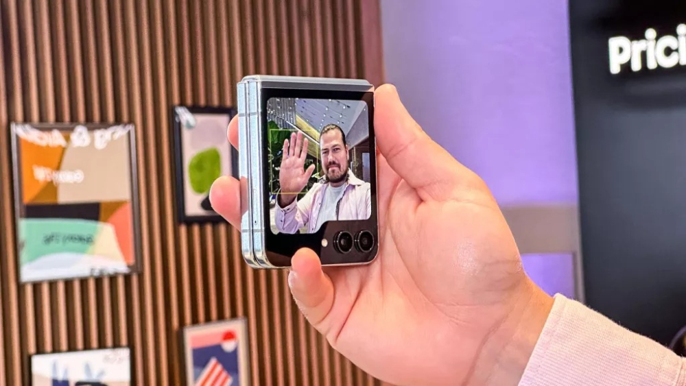 Những tính năng và cải tiến hàng đầu trên Samsung Galaxy Z Flip5 khiến bạn nao lòng
