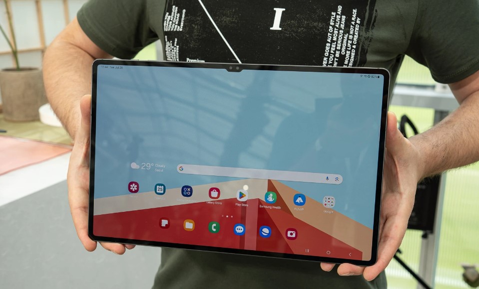 Tổng hợp về Samsung Galaxy Tab S9 Ultra: Thiết kế, cấu hình, màu sắc, giá bán,...