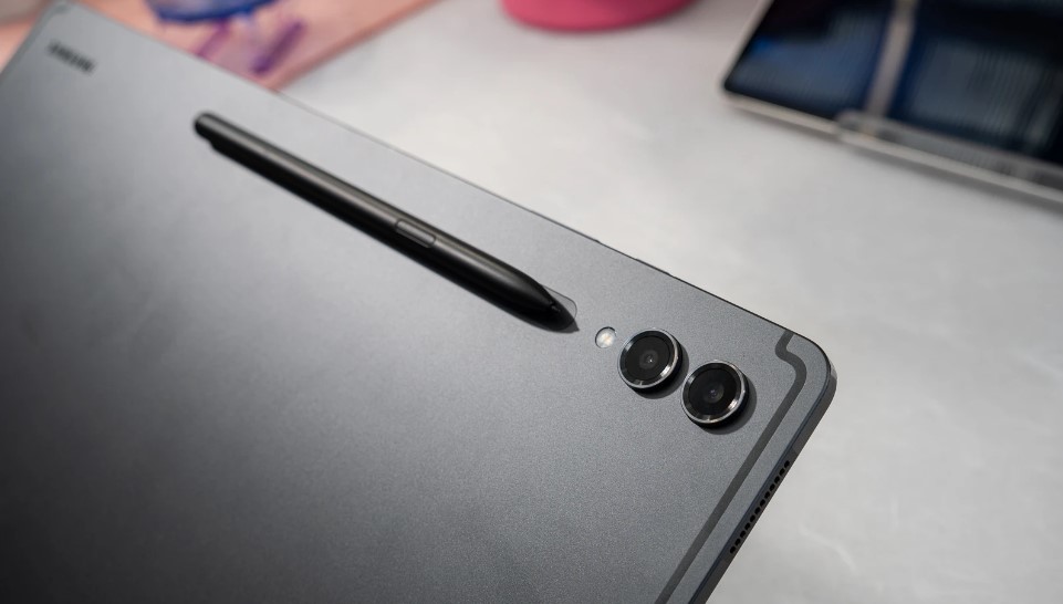 Tổng hợp về Samsung Galaxy Tab S9 Ultra: Thiết kế, cấu hình, màu sắc, giá bán,...