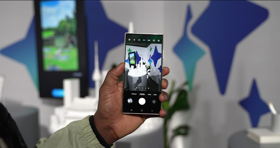 Trên tay Galaxy S24 Ultra: Chiếc flagship có thể được xem là hoàn hảo