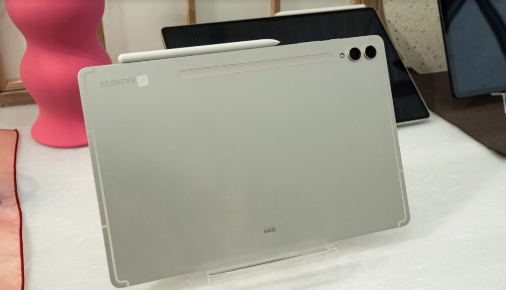 Trên tay và đánh giá nhanh Galaxy Tab S9: Những nâng cấp tuyệt vời