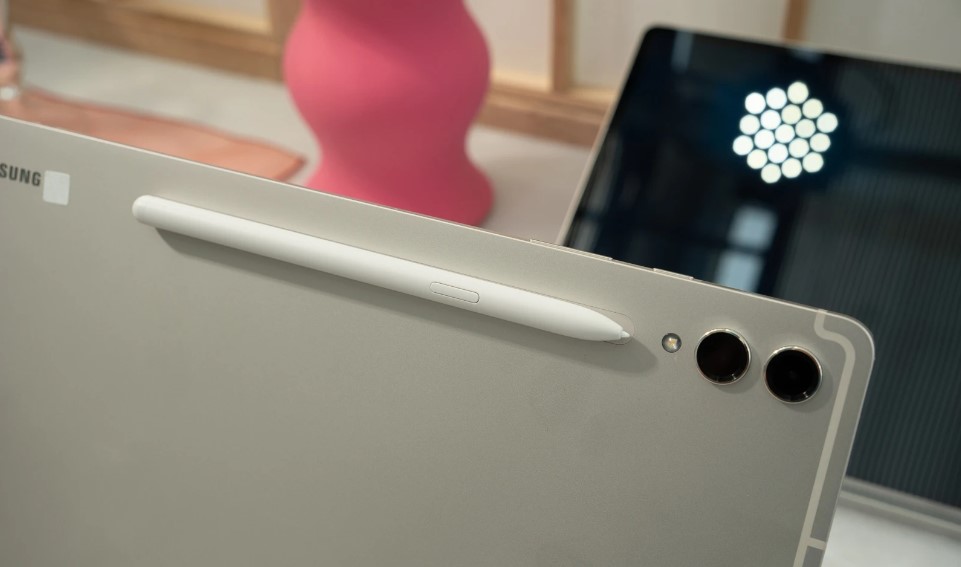 Trên tay Samsung Galaxy Tab S9 Plus