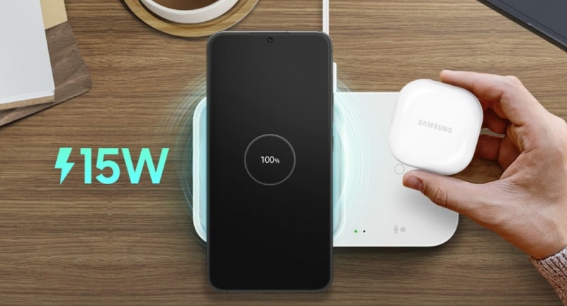 Đế sạc đôi không dây P5400 Samsung (Kèm cốc + cáp) có kiểu dáng mỏng, nhỏ gọn